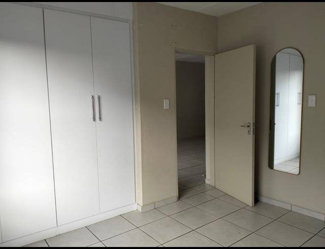 2 BEDROOM PROPERTY TO RENT IN BRENTWOOD PARK
